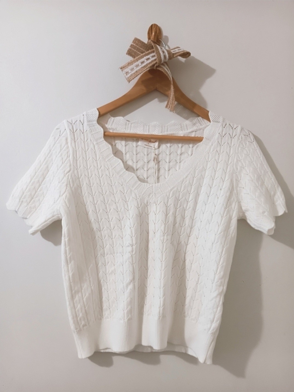 Allie Rose Cozy White V-Neck Soft Scalloped Pointelle Knit Short Sleeve Sweater